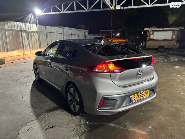 יונדאי איוניק