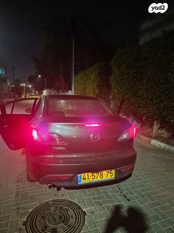מודעת רכב מאזדה 3