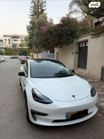 מודעת רכב טסלה מודל 3