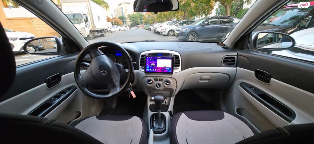 יונדאי אקסנט i25