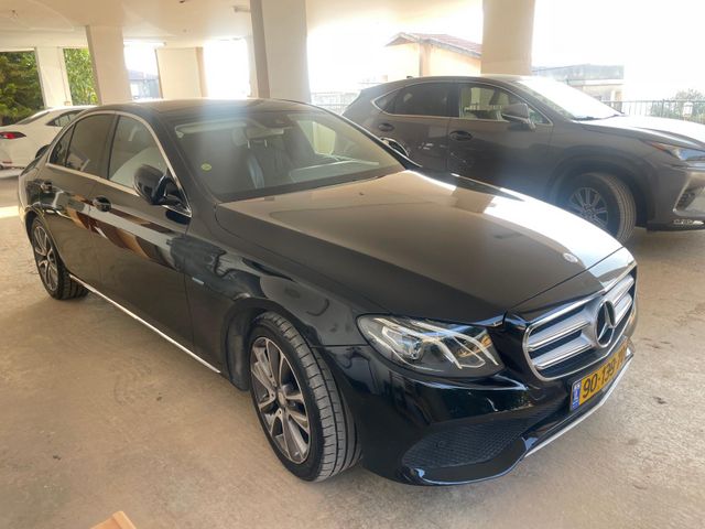 מודעת רכב מרצדס-בנץ E-class
