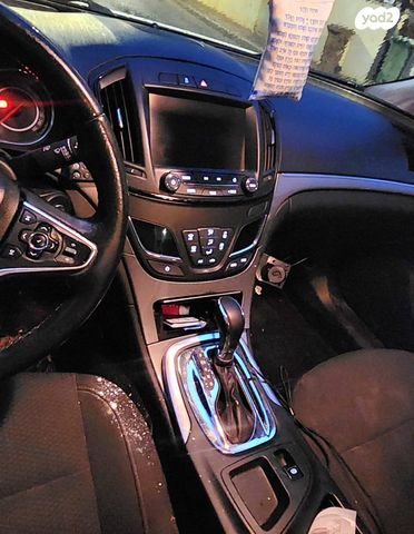 מודעת רכב אופל אינסיגניה