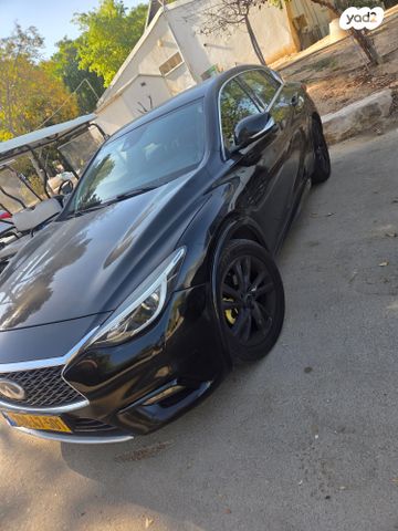 אינפיניטי Q30