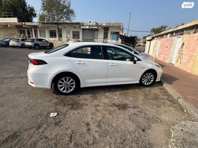 טויוטה קורולה