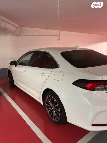 טויוטה קורולה