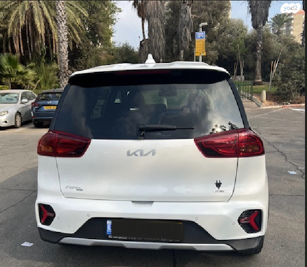 קיה נירו פלוס