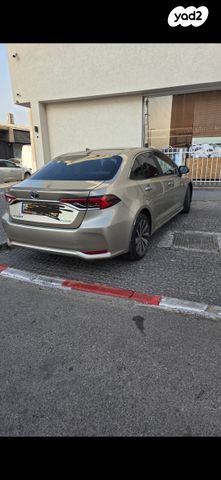 טויוטה קורולה