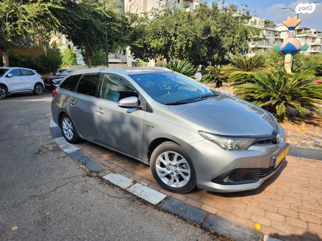 טויוטה אוריס