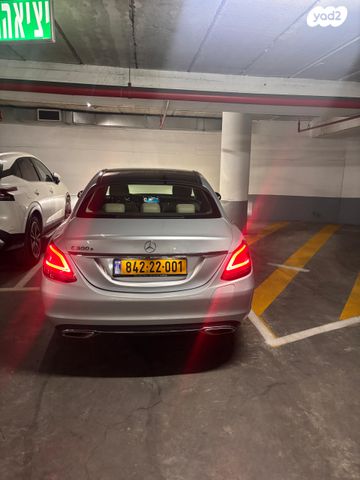 מודעת רכב מרצדס-בנץ C-class