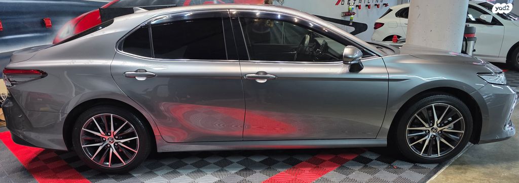 טויוטה קאמרי