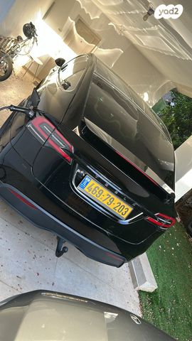 מודעת רכב טסלה מודל X