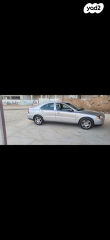 וולוו S60