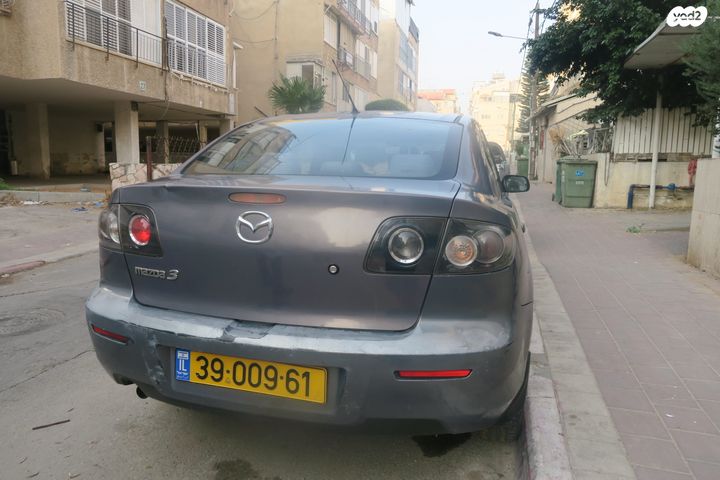 מאזדה 3
