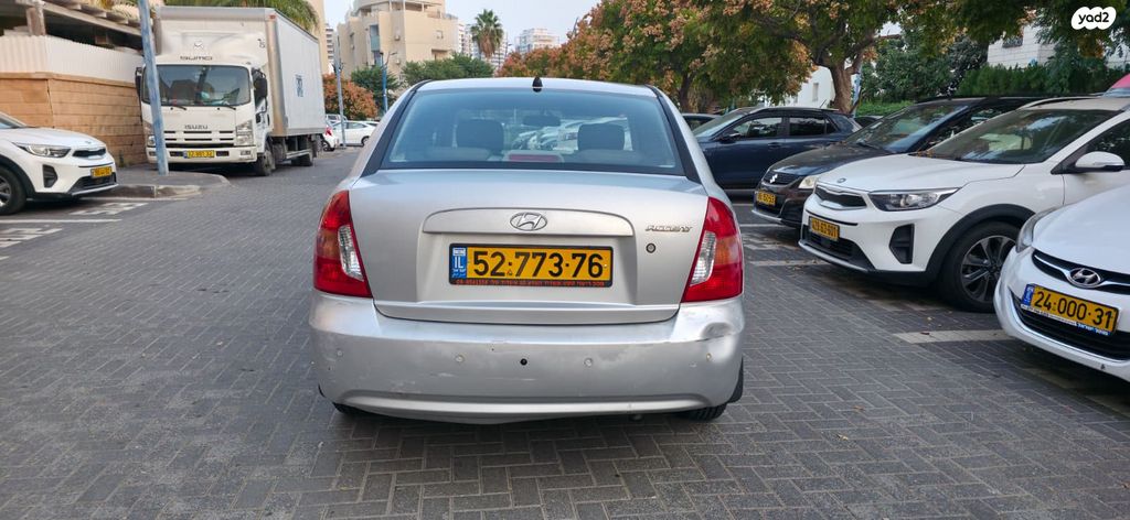 יונדאי אקסנט i25