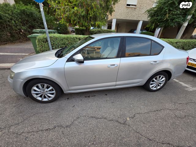 סקודה אוקטביה 