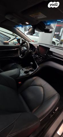 טויוטה קאמרי