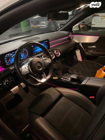 מודעת רכב מרצדס-בנץ CLA