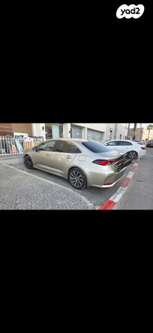 טויוטה קורולה