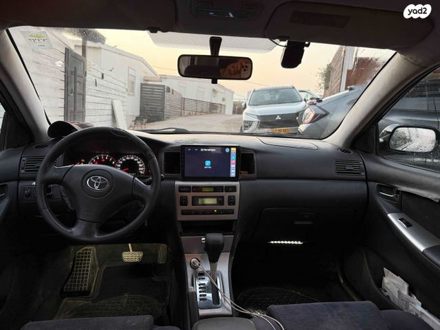 טויוטה קורולה