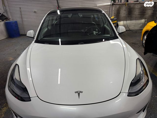 טסלה מודל 3