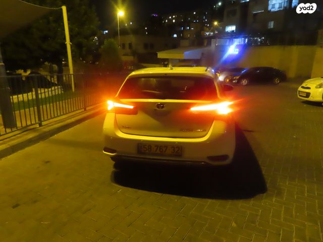 טויוטה אוריס