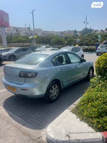 מודעת רכב מאזדה 3