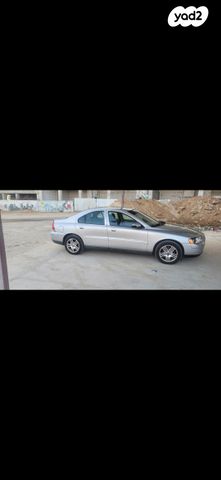 וולוו S60