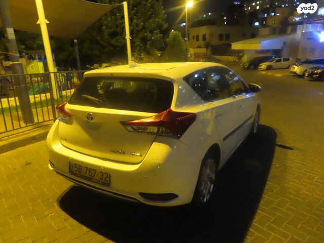 טויוטה אוריס