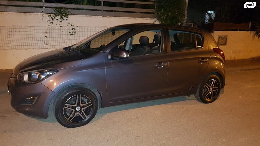 מודעת רכב יונדאי i20