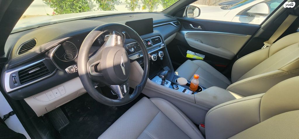 מודעת רכב ג'נסיס G70