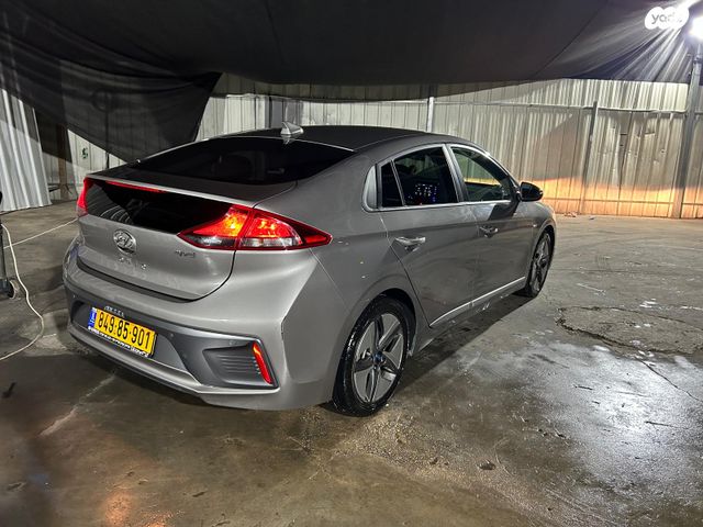 יונדאי איוניק