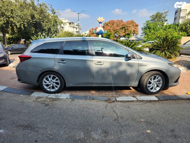 טויוטה אוריס