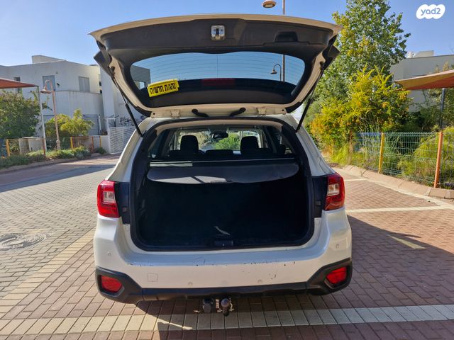 סובארו אאוטבק