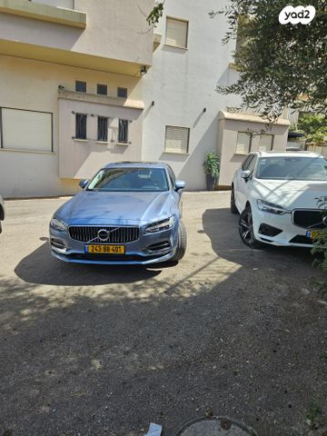 וולוו S90