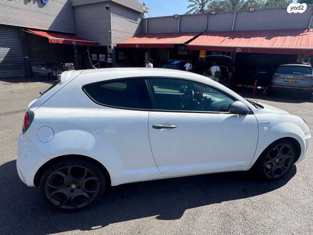 אלפא רומיאו מיטו