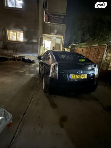 טויוטה פריוס