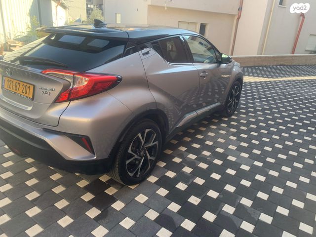 טויוטה C-HR