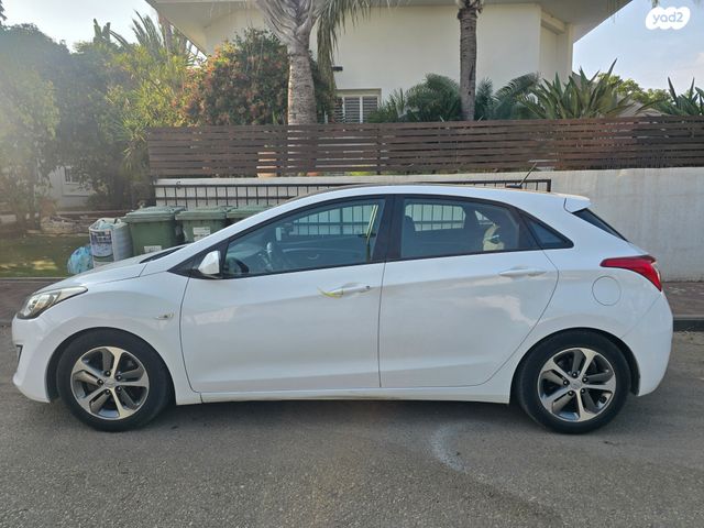 יונדאי i30