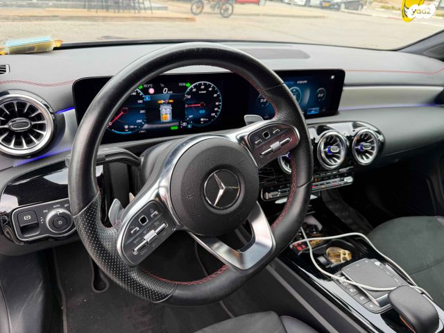 מרצדס-בנץ CLA