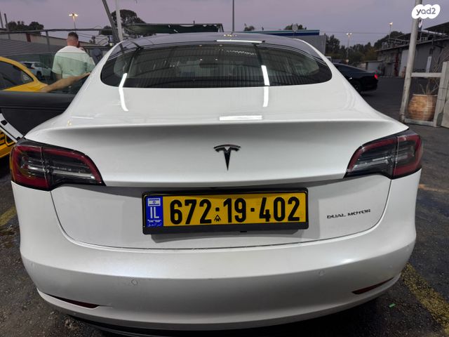 טסלה מודל 3