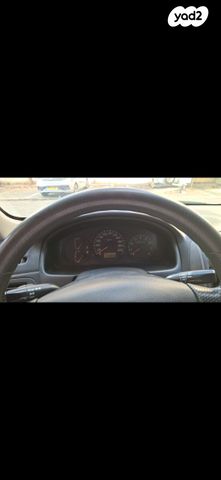 מודעת רכב מאזדה 323