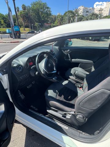 אלפא רומיאו מיטו