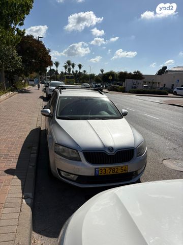 סקודה אוקטביה
