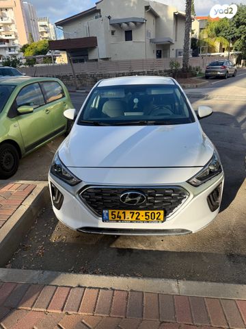 יונדאי איוניק