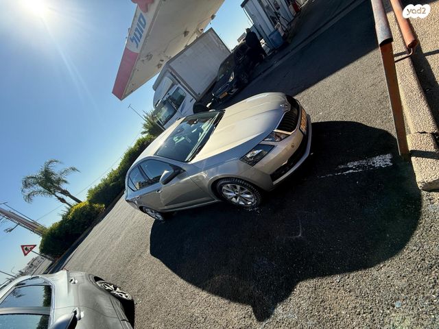 סקודה אוקטביה 