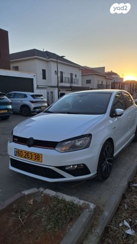 פולקסווגן פולו 