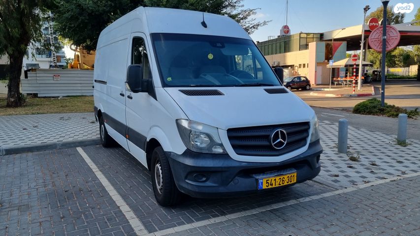 מודעת רכב מרצדס-בנץ ספרינטר