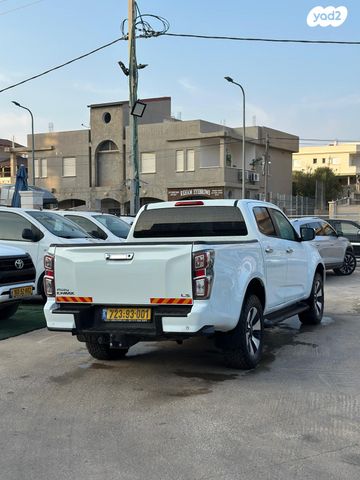 מודעת רכב איסוזו די-מקס