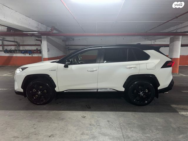 מודעת רכב טויוטה RAV4
