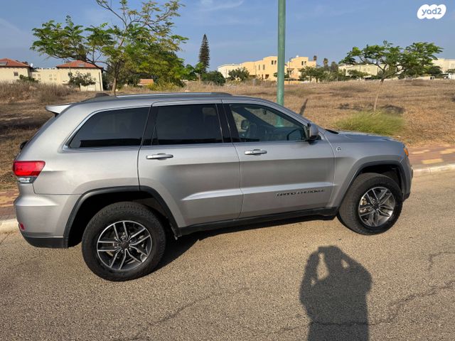 ג'יפ גרנד צ'ירוקי